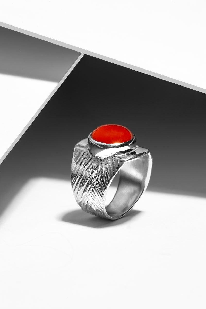 Chunky ring for women in silver and Carnelian Stone - Canada