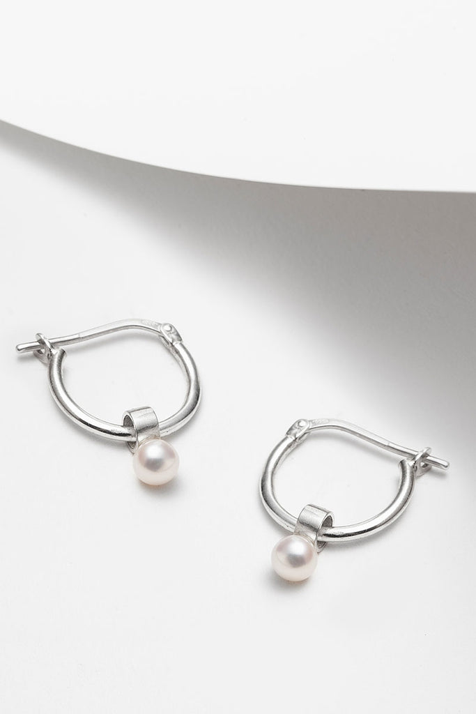 Pearl Earrings: Timeless Elegance for Every Occasion