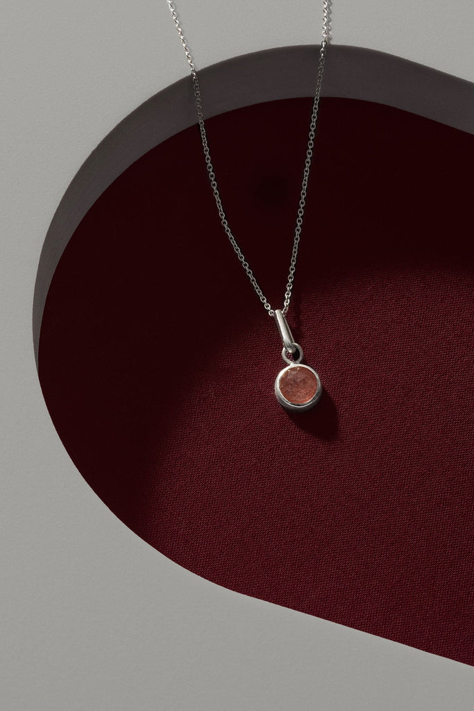 Starwberry quartz pendant necklace made in Montreal, Quabec, Canada