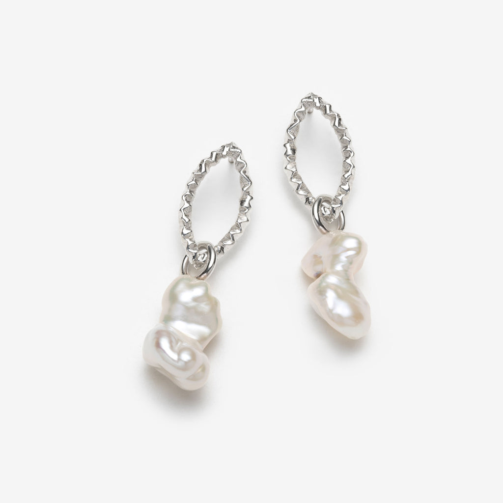 Baroque pearl earrings