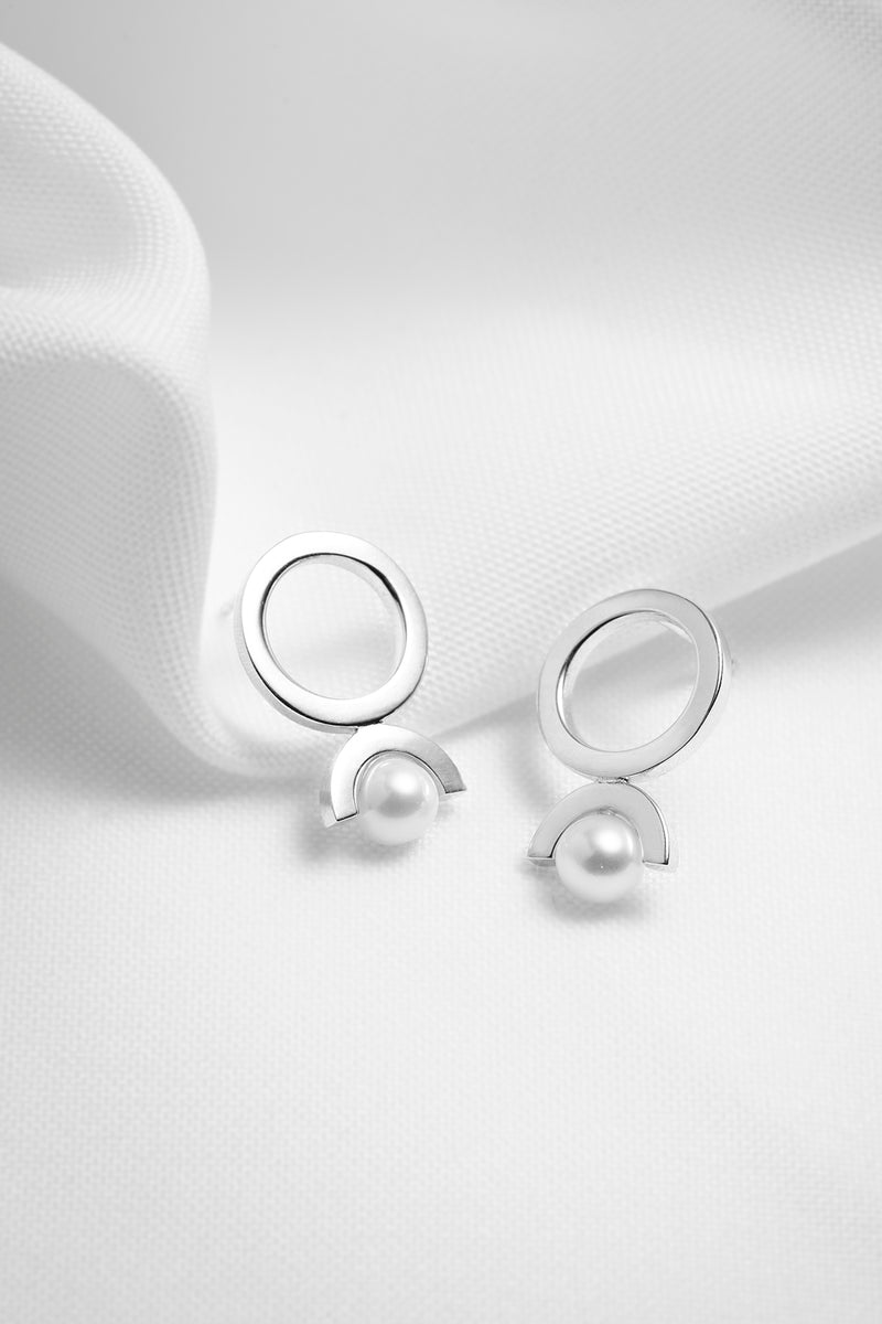 Simple sterling silver earrings with freshwater pearls-Canada