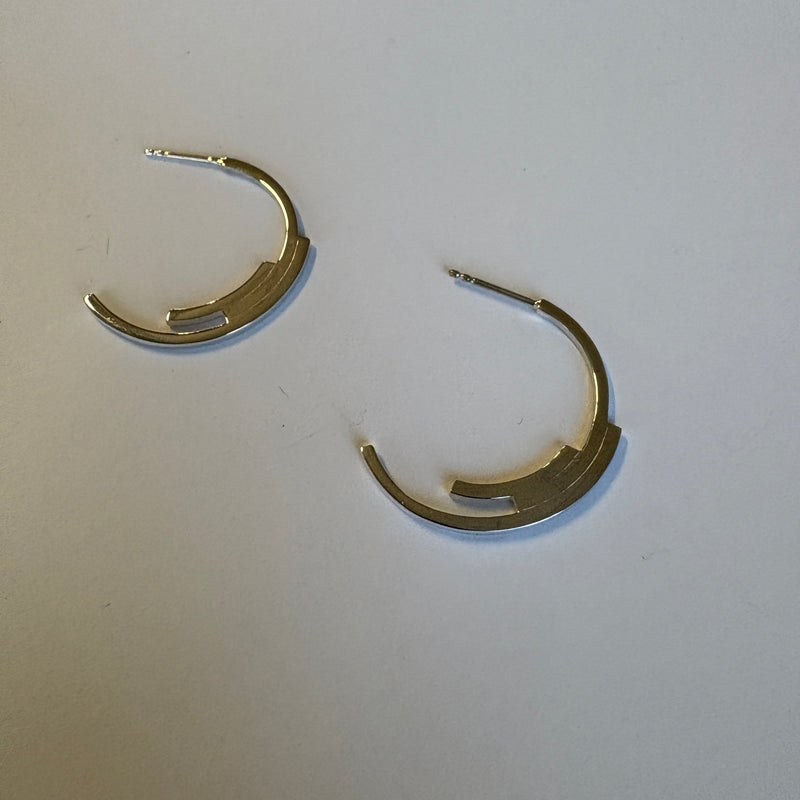Stud hoop earrings in silver