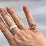 Chevrons ring in silver