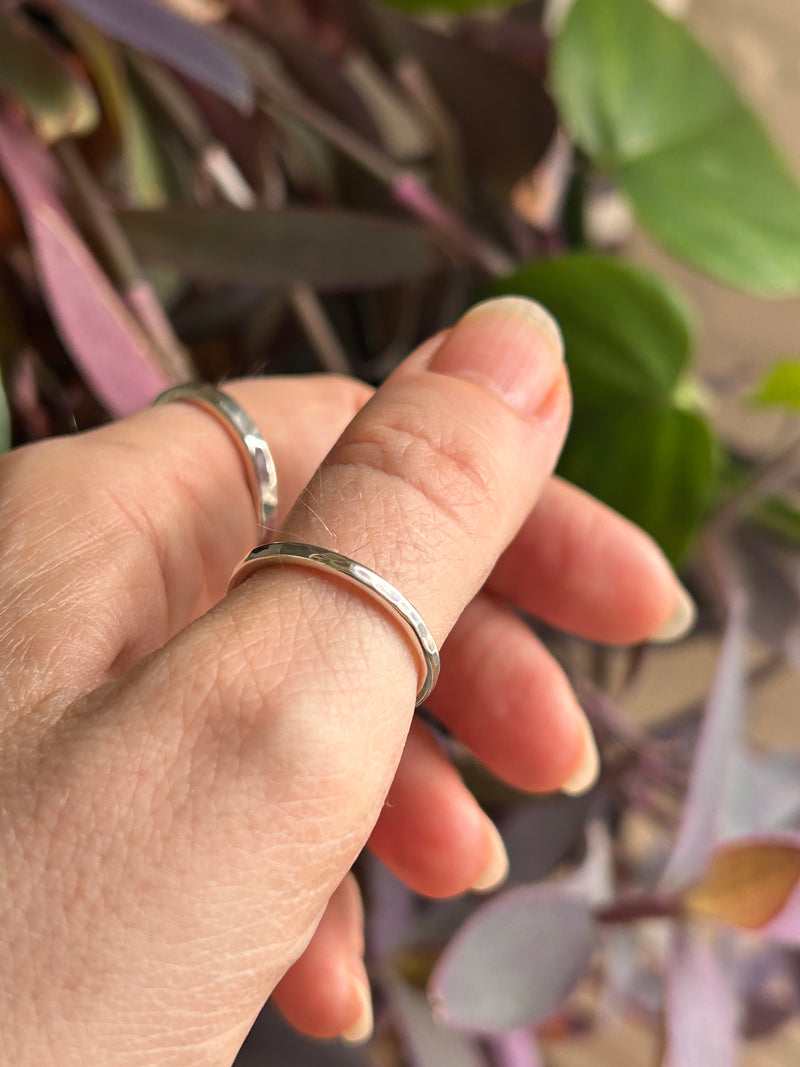 Bague martelée en argent sterling