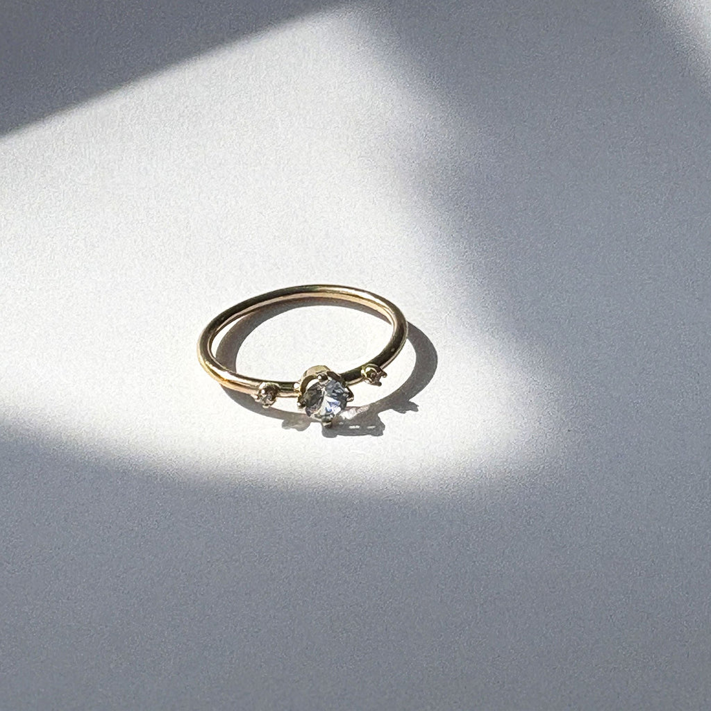 Simple diamond engagement ring Montreal