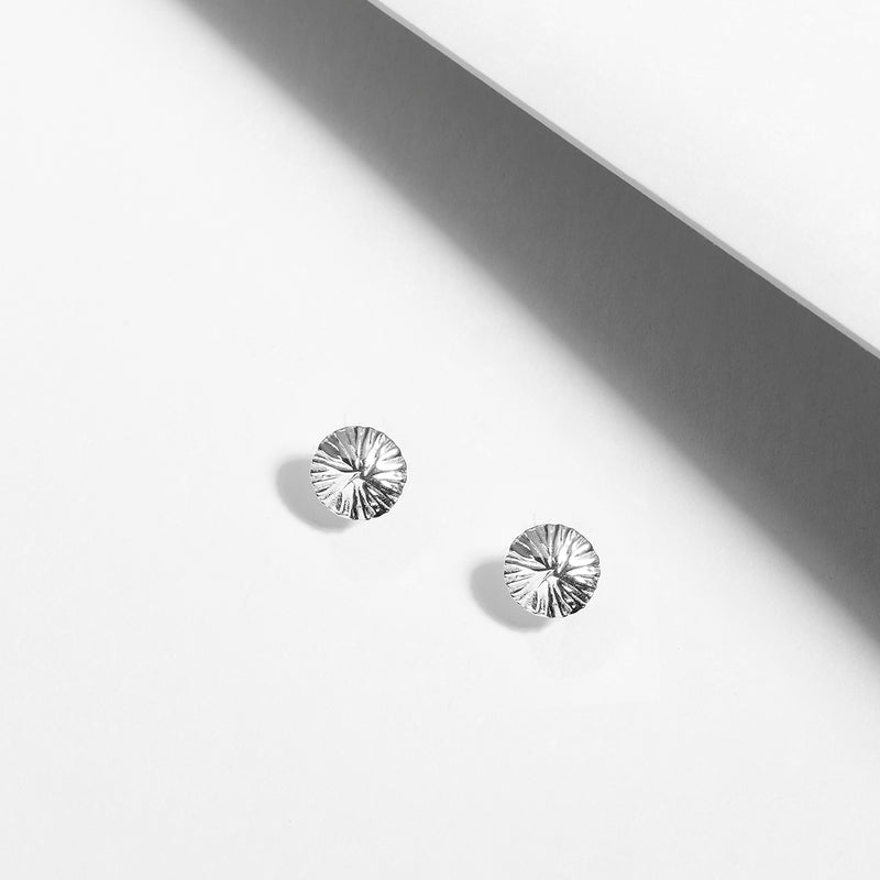 Solid sterling silver textured (hammered) circle disc stud earrings